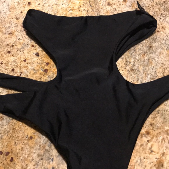 2 pc Black  Swimsuit from MINT SWIM BY DRAYA. - Picture 1 of 6